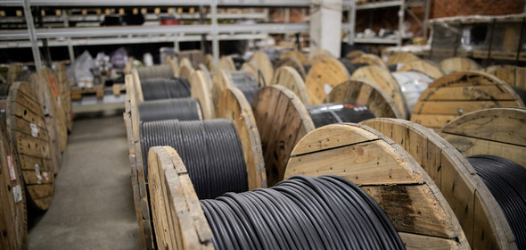 man changing lightbulb